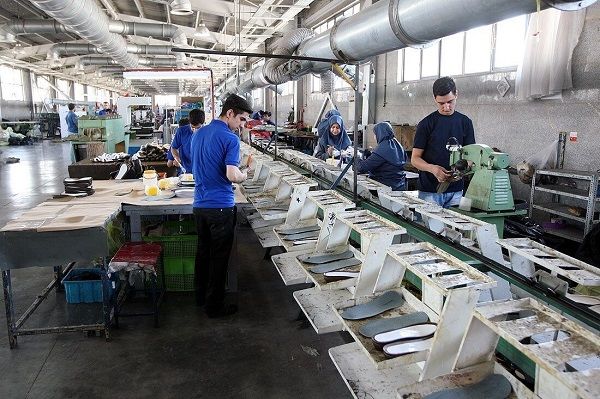 تولید ملی قلب تپنده اقتصاد کشور است