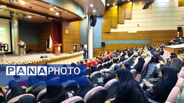 آیین تجلیل از برترین‌های کشوری فرهنگیان و دانش‌آموزان کهگیلویه و بویراحمد در یاسوج