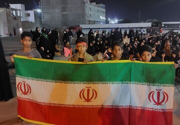 مراسم یادبود شهدای دانش‌آموز میناب همراه با تجدید بیعت با آرمان‌های انقلاب اسلامی