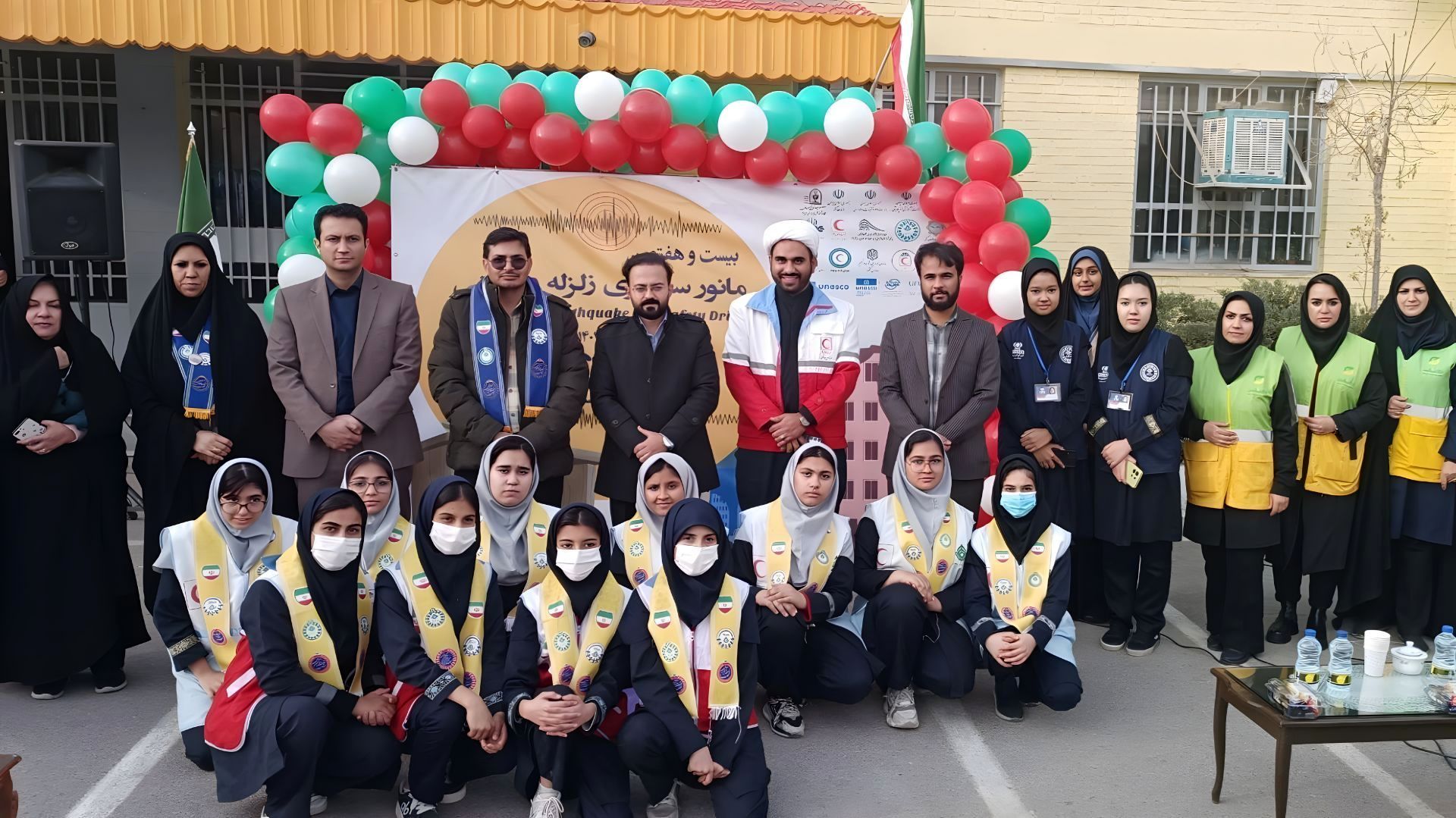 بیست و هفتمین مانور زلزله در دبیرستان نورالهدی