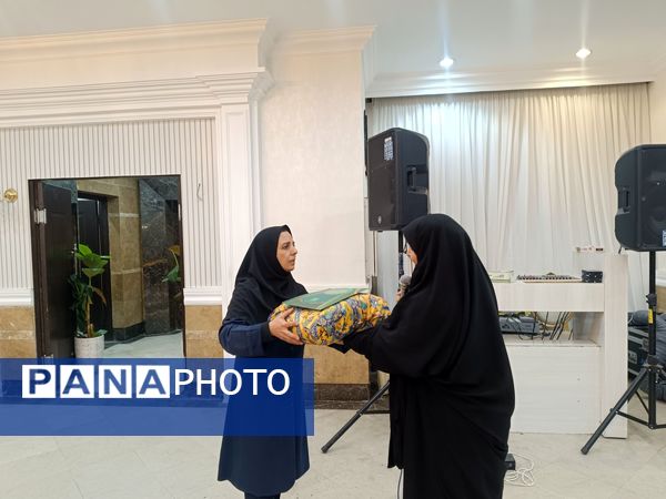 به وقت افطار همراه با دانش آموزان دبیرستان دخترانه امام حسین واحد۳ مشهد