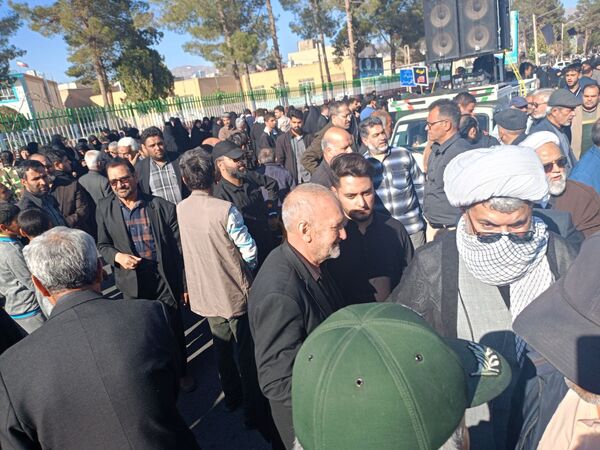 شهید گمنام در کاشمر تشیع شد