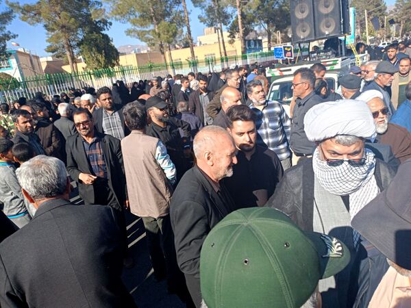 شهید گمنام در کاشمر تشیع شد