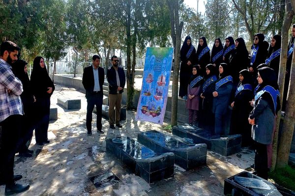 عطر یاد شهیدان؛ غبارروبی مزار شهدا 