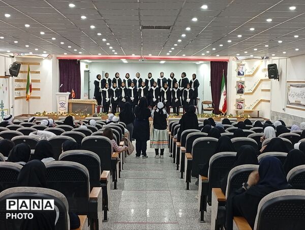 مسابقات سرود و لالایی خوانی در خلیل آباد