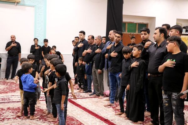 تشییع آلاله گمنام فاطمی در بندرخمیر 