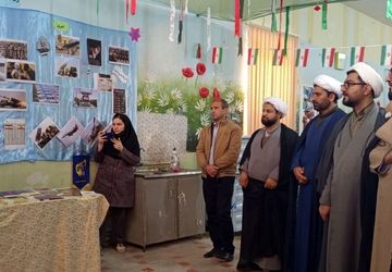  مراسم مدرسه انقلاب