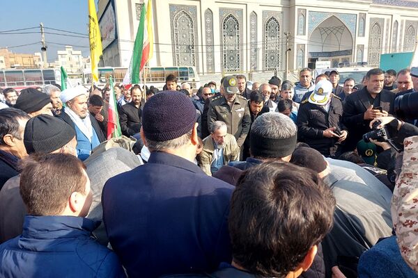تشییع پیکر شهید مدافع حرم رضا مرادی در باقرشهر 