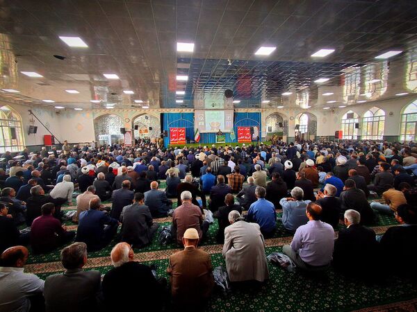 نماز عبادی سیاسی جمعه در شهرستان کاشمر 