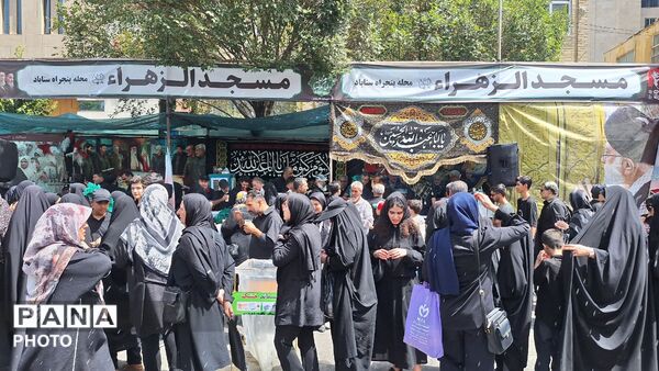 موکب‌های خیابان امام رضا(ع)؛ میزبان عاشقان حسینی در روز اربعین