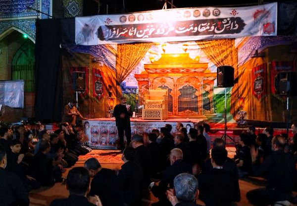  مراسم عزاداری اباعبدالله الحسین(ع) در مسجد شهدای گمنام 
