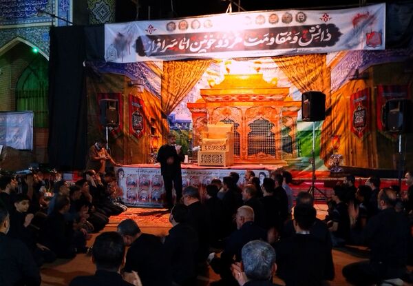  مراسم عزاداری اباعبدالله الحسین(ع) در مسجد شهدای گمنام 