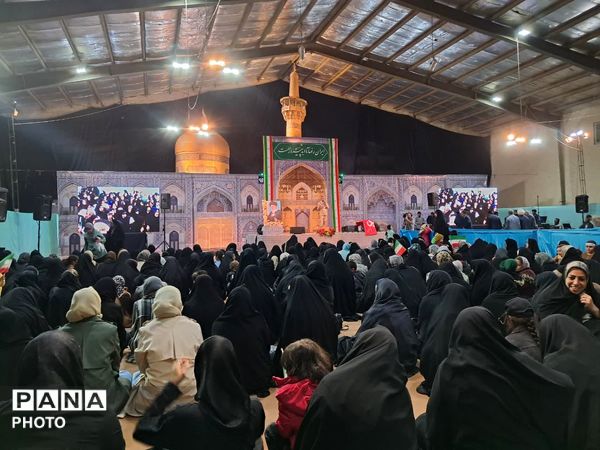 حضور گسترده مردم شهر نیر در جشن زیر سایه خورشید