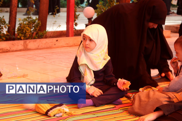 مراسم تحویل سال در گلزار شهدای قم