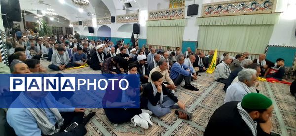 تجمع مردم اردکان در پی‌شهادت شهید سیدحسن نصرالله در پایگاه انقلاب اردکان مسجد کشکنو