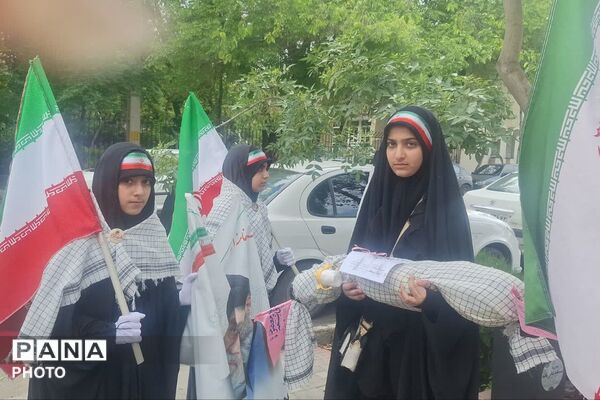 رزمایش بانوان و دختران بسیجی در شیراز