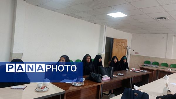 نشست «نقش دانش‌آموزان در دشمن‌شناسی و یهودستیزی» در سازمان دانش‌آموزی استان خراسان شمالی