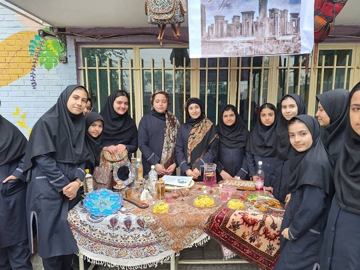 خلاقیت دانش‌آموزان، راه‌حل کمبود امکانات فرهنگی مدارس است