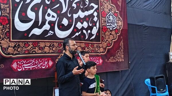 دانش‌آموزان ملایری در موکب سفیر اربعین