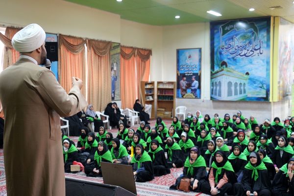 برگزاری افتتاحیه سومین دوره زیارت‌اولی‌ها در مشهد