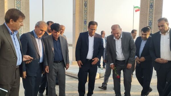 تجدید میثاق مشاور وزیر و مسئولان با آرمان‌های شهدا در یاسوج