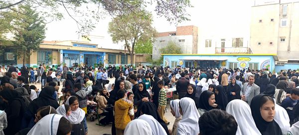 برپایی بازارچه در  دبستان امام جعفر صادق (ع) آشخانه