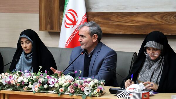 رویداد الگوسازی از زنان موفق و فعال در گفتمان الگوی سوم زن مسلمان