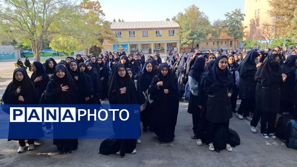 زنگ مهر در دبیرستان شاهد تقوا پیشگان ناحیه ۴ مشهد نواخته شد