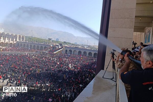 من خود به چشم خویشتن دیدم که جانم می رود ...