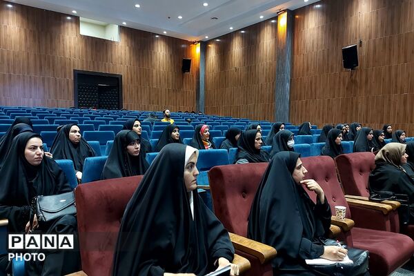 دومین کارگاه توانمندسازی مربیان سازمان دانش‌آموزی کهریزک 