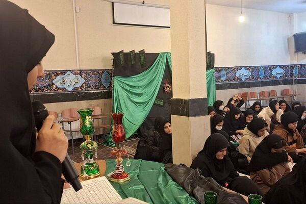 دانش آموزان نورانی حاضر در محفل