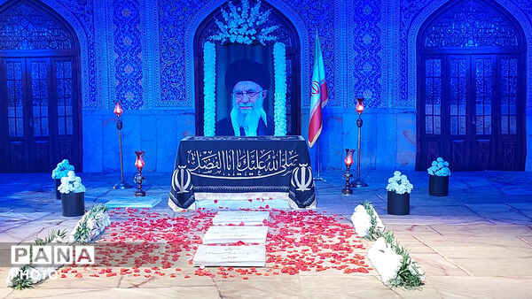 محرم‌شهر آغاز همدلی زائران اربعین در میدان آزادی