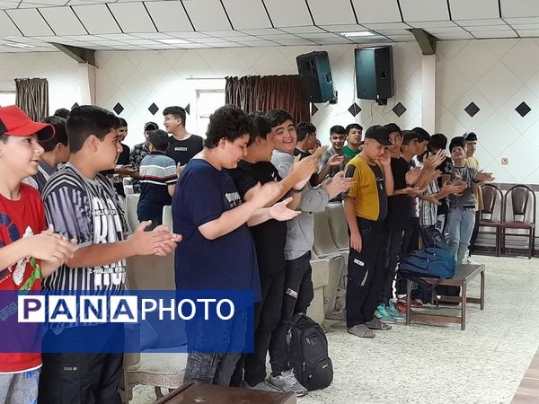 روزی پرانرژی برای پسران ناحیه یک زنجان و منطقه ایجرود در اردوی دانش‌آموزی یک‌روزه