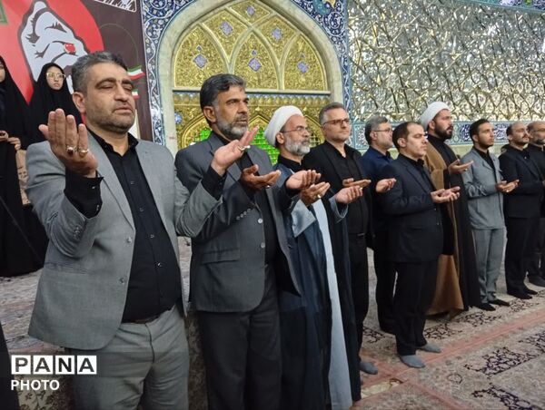همخوانی سرود «باید برخاست» در قم