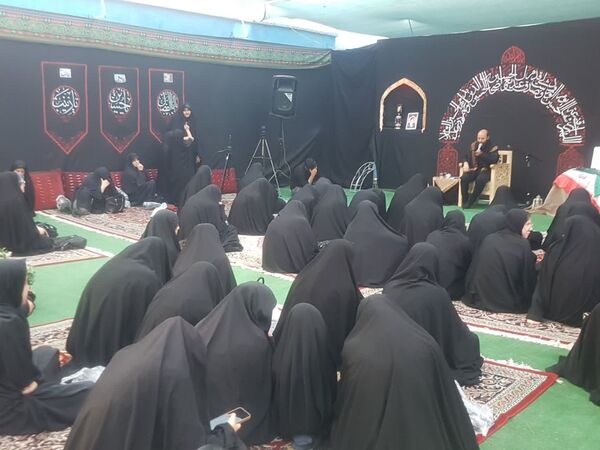 مراسم عزاداری سیدالشهدا دردبیرستان دخترانه امام حسین (ع)