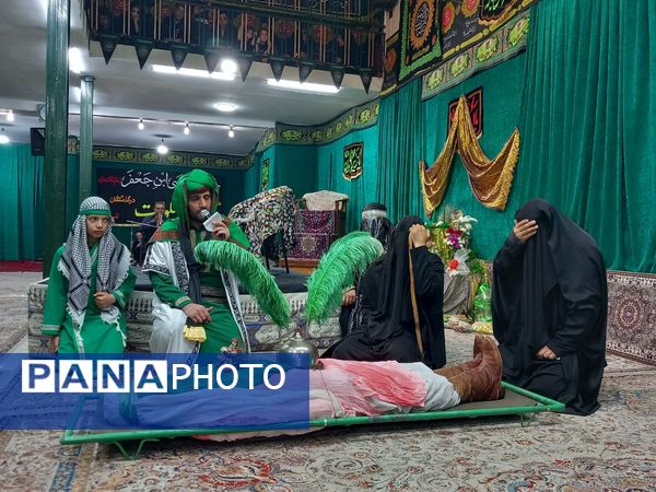 تعزیه‌خوانی تاسوعا در حسینیه موسی بن جعفر (ع)