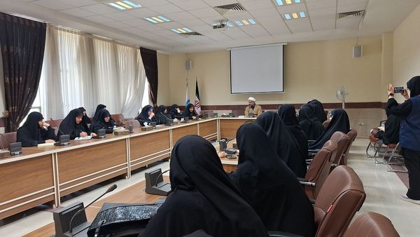 برگزاری دوره توانمندسازی ائمه جماعت مدارس استان البرز