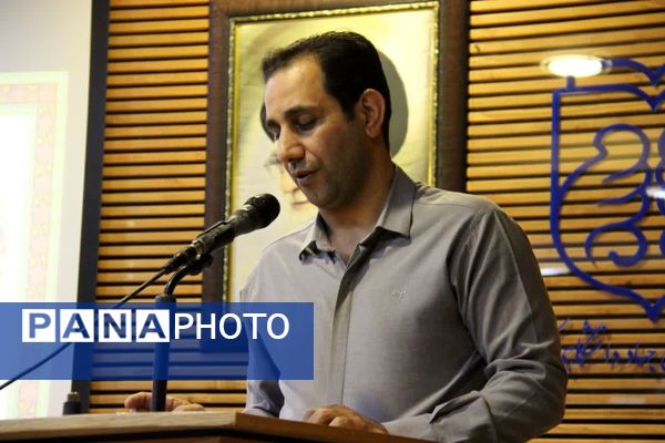 نشست ادبی «عصر دلنشین» در کرمانشاه