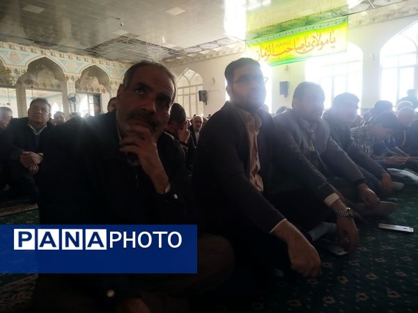 نماز جمعه در کاشمر 