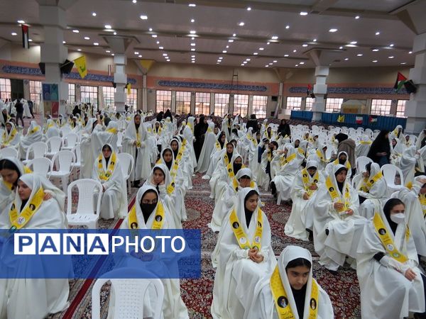 تمرین آمادگی گروه پیشتازان برای اجرا در اجلاسیه سراسری نماز