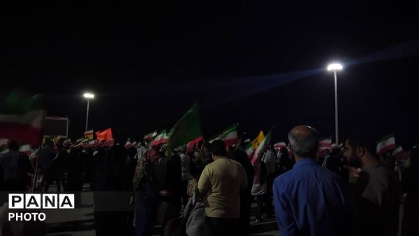 اجتماع پرشور بندرعباس با حضور پیکر شهید امیر ناصری دهبارزی و خادمان حرم رضوی