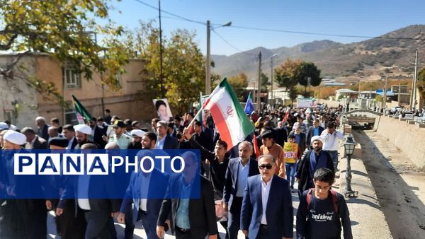 گرامیداشت یوم‌الله ۱۳ آبان در شهر سی‌سخت با حضور پرشور مردم 