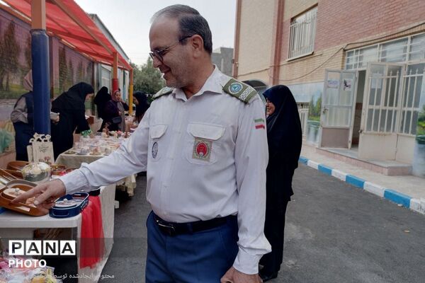 آماده‌سازی دوره تربیت مربی پیشتاز کاردان و اردو بازی در مدرسه شاهد بهشت شهرستان رباط‌کریم