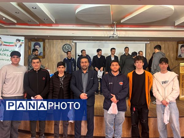 همایش تجلیل از مقام آوران و تلاشگران عرصه تربیت بدنی شهرستان قدس