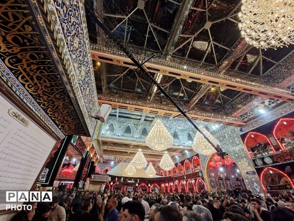 قلب ها برمدار حسین بن علی (ع) می‌تپد