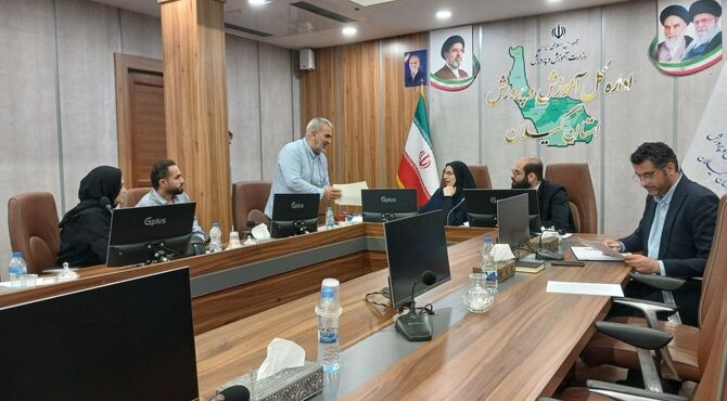 جلسات ملاقات مردمی با مدیر کل آموزش و پرورش استان گیلان