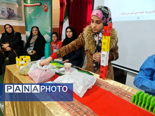 ارتقای مهارت‌های آموزشی مربیان پیشتاز ناحیه 2 شیراز