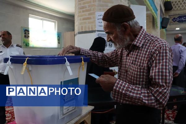 حضور حداکثری مهریزی‌ها در پای صندوق رأی