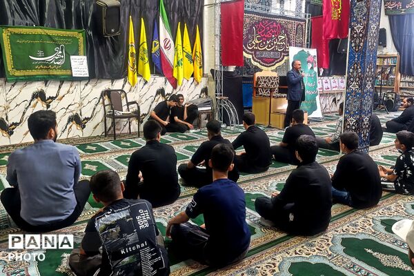 عشق حسینی در مدارس اسلام آباد غرب 