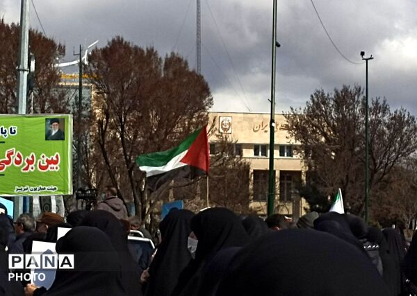 تجدید‌ میثاق‌ مردمان‌ غیور‌ تبریز‌ در‌ تشییع‌ پیکر‌ شهدای اقتدار